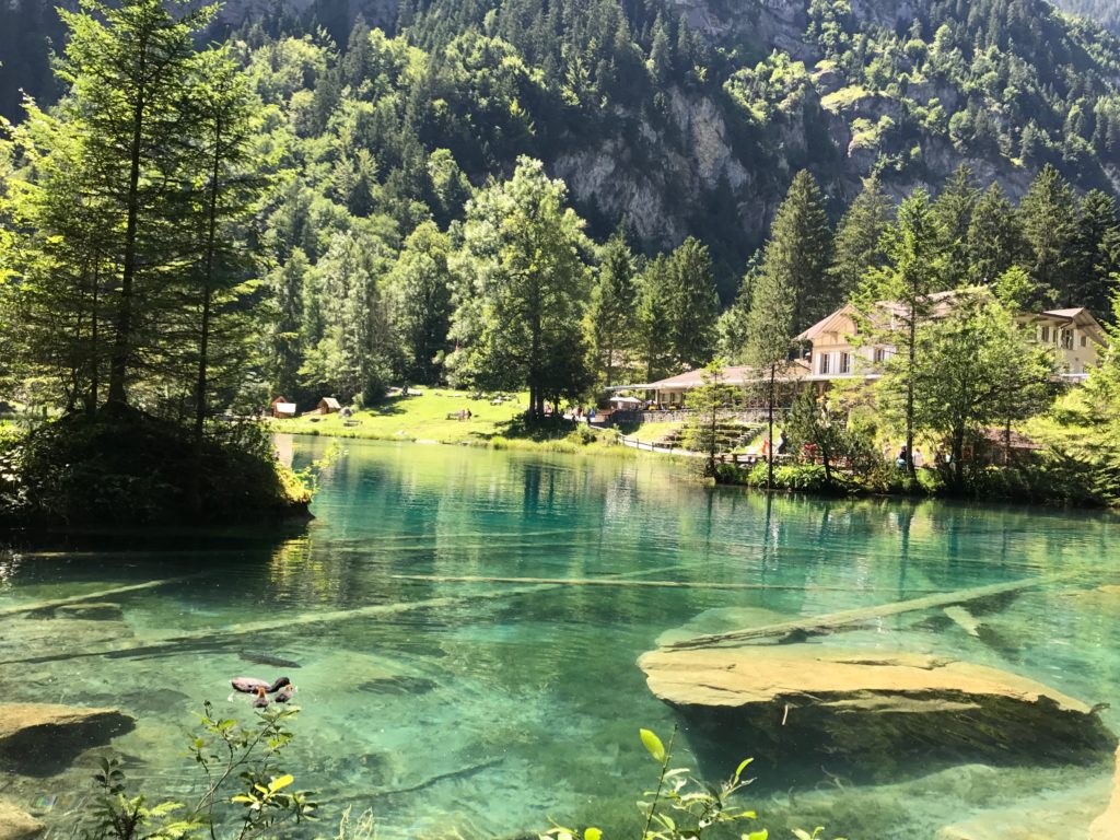 Blausse, da série lagos incríveis da Suíça